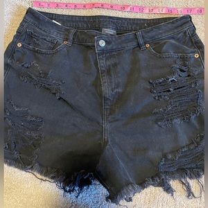 American Eagle mom shorts